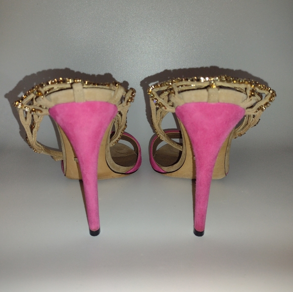 SOLD 💔 Gucci Rhinestone Pink Chainlink Heels - Picture 10 of 16